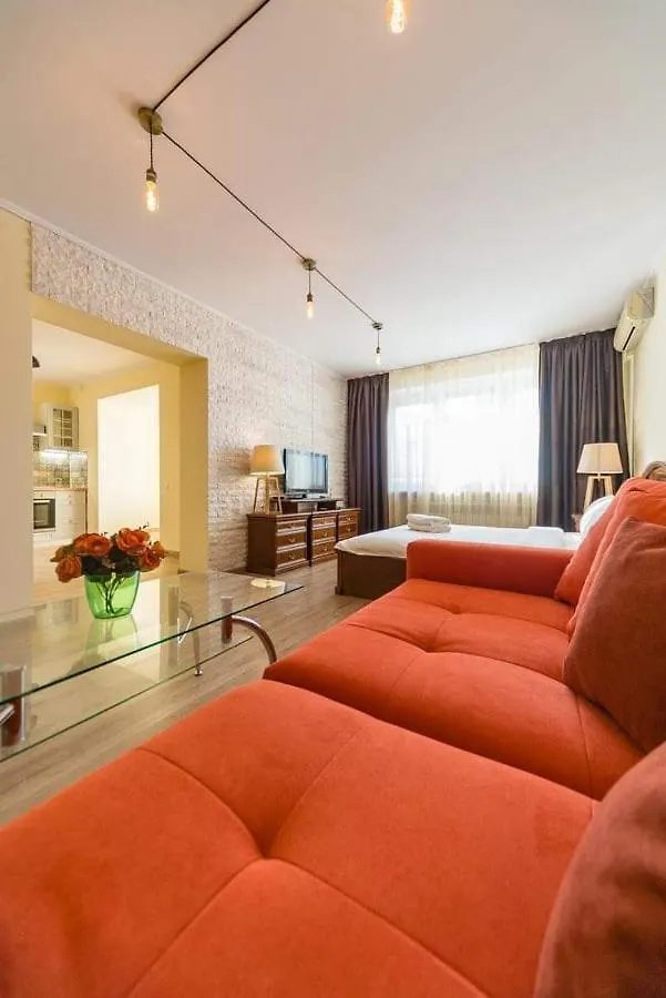 1 Room 65M2 Center Of Obolon Near River Side. Kyiv 0*,